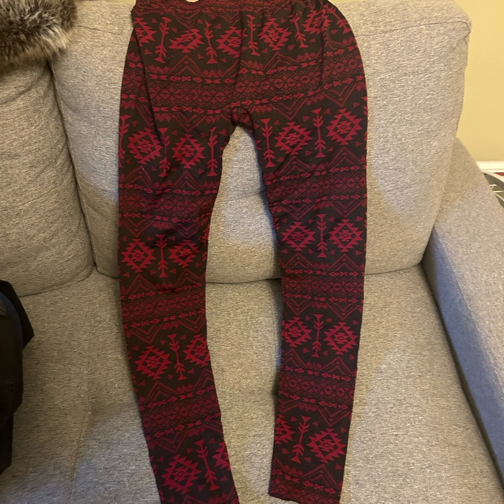 Red and Black Nordic Style Leggings